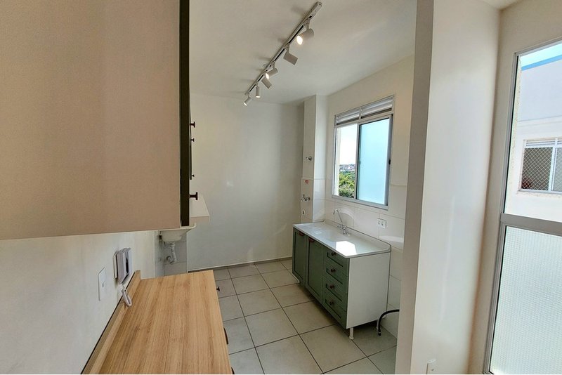 Apartamento Á venda Reformado, 41m - R$ 217.500 -  2 Dorm. - Res. Solar do Vale - Sorocaba Rua José Carlos de Freitas Sorocaba - 