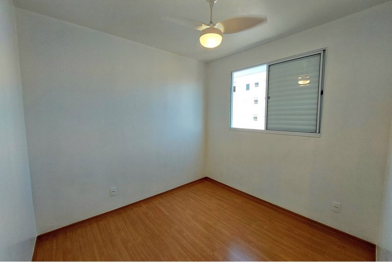 Apartamento Á venda Reformado, 41m - R$ 217.500 -  2 Dorm. - Res. Solar do Vale - Sorocaba Rua José Carlos de Freitas Sorocaba - 