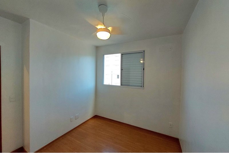 Apartamento Á venda Reformado, 41m - R$ 217.500 -  2 Dorm. - Res. Solar do Vale - Sorocaba Rua José Carlos de Freitas Sorocaba - 
