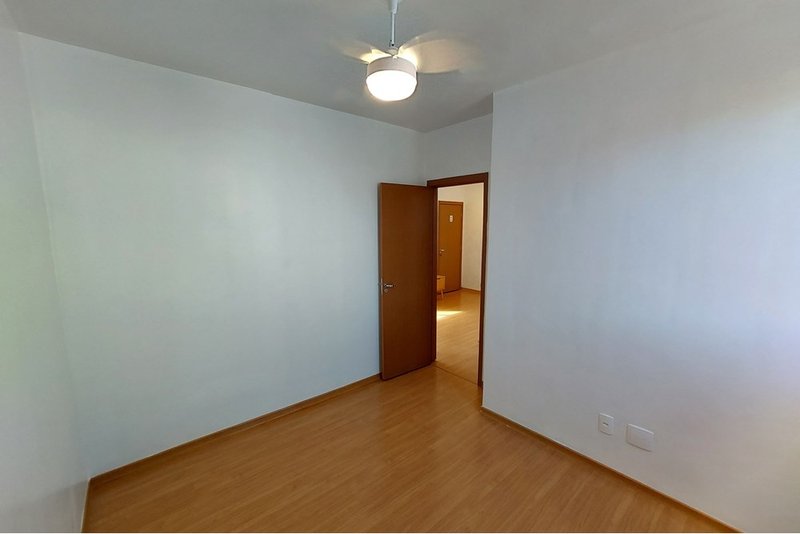 Apartamento Á venda Reformado, 41m - R$ 217.500 -  2 Dorm. - Res. Solar do Vale - Sorocaba Rua José Carlos de Freitas Sorocaba - 