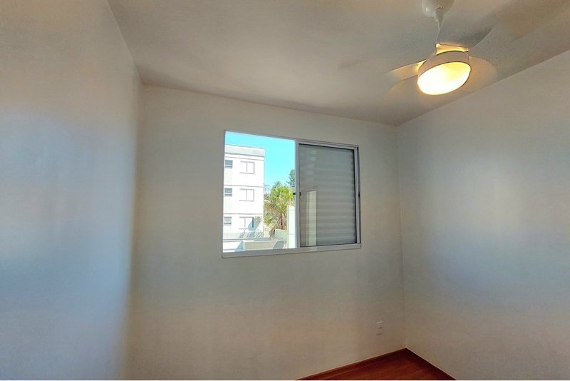 Apartamento Á venda Reformado, 41m - R$ 217.500 -  2 Dorm. - Res. Solar do Vale - Sorocaba Rua José Carlos de Freitas Sorocaba - 