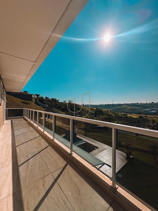 Casa com 3 Suítes no Mirante do Vale Rua Sérgio Rodrigues Jacareí - 