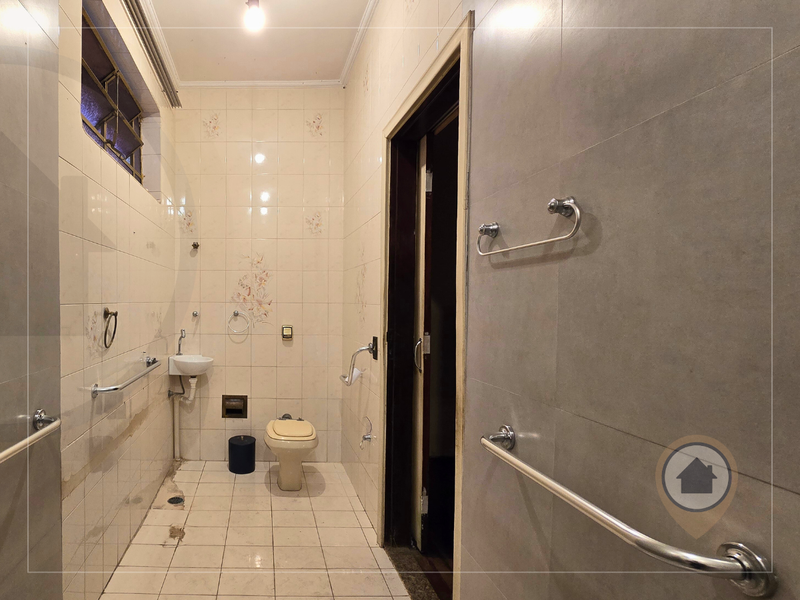 SOBRADO LOCAÇÃO COM 300 M² | 4 QUARTOS | 2 SUÍTES | 5 BANHOS | 10 VAGAS | VILA ROSÁLIA/GRU Avenida Francisco Conde Guarulhos - 