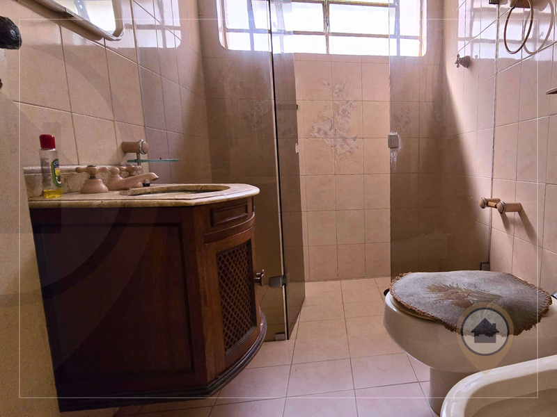 SOBRADO LOCAÇÃO COM 300 M² | 4 QUARTOS | 2 SUÍTES | 5 BANHOS | 10 VAGAS | VILA ROSÁLIA/GRU Avenida Francisco Conde Guarulhos - 