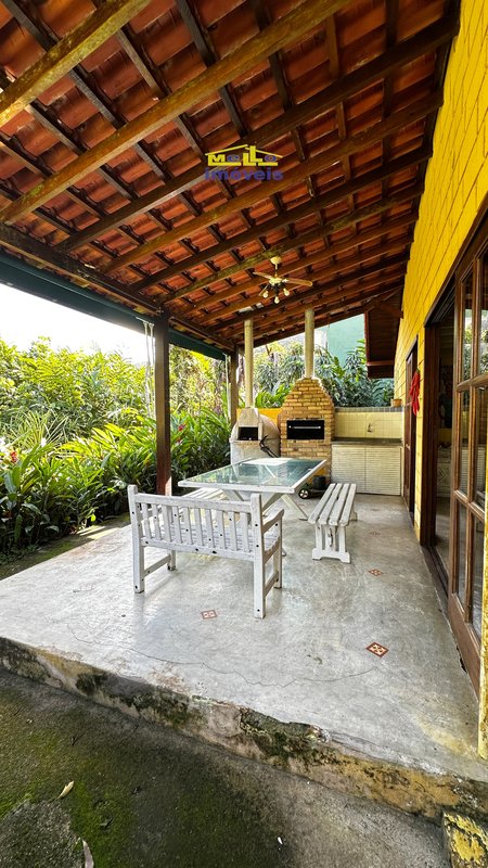 Casa de Luxo estilo Colonial em meio a natureza Estrada Beira Rio São Sebastião - 