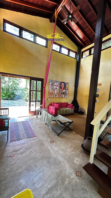 Casa de Luxo estilo Colonial em meio a natureza Estrada Beira Rio São Sebastião - 