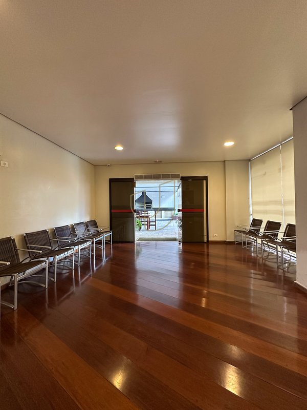 Apartamento com 4 Dormitórios no Edifício Toulon Rua Coronel João Cursino São José dos Campos - 
