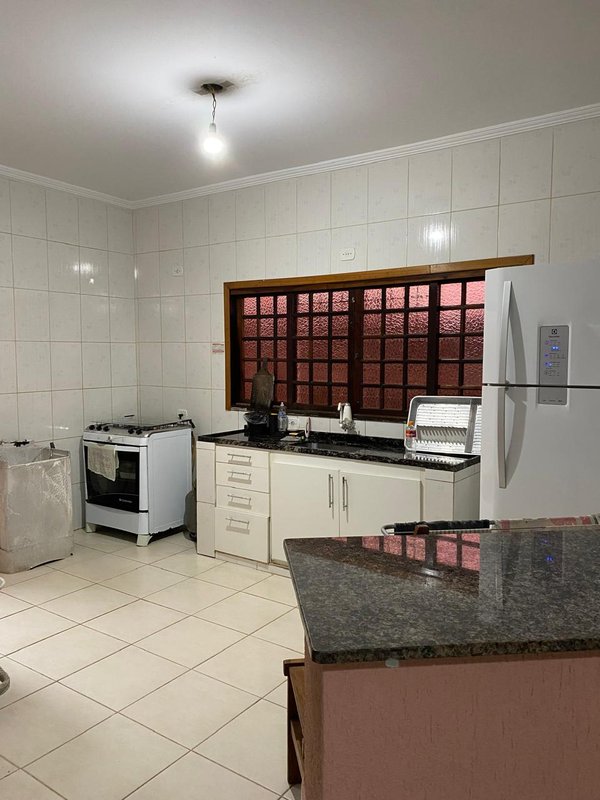 🏡 Oportunidade Imperdível – Casa à Venda no Massaguaçu - Caraguatatuba - 