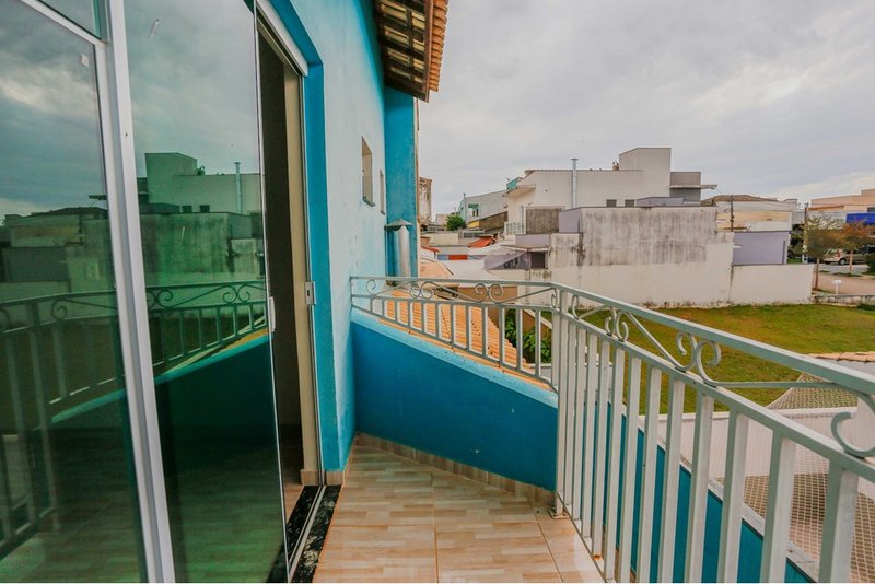 Casa à Venda, 210m, 3 Dorm. 2 Suites - R$ 800.000 Condomínio Horto Florestal I – Sorocaba Condomínio Residencial Horto Florestal I Sorocaba - 