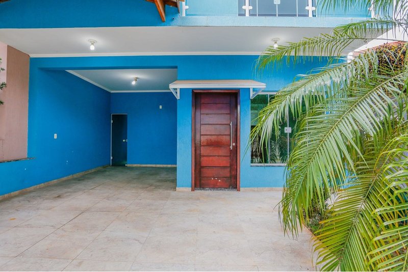 Casa à Venda, 210m, 3 Dorm. 2 Suites - R$ 800.000 Condomínio Horto Florestal I – Sorocaba Condomínio Residencial Horto Florestal I Sorocaba - 