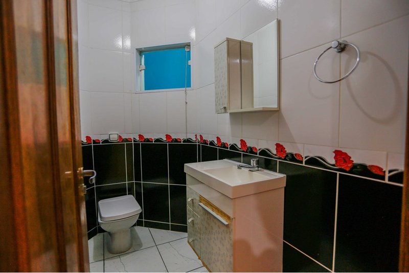 Casa à Venda, 210m, 3 Dorm. 2 Suites - R$ 800.000 Condomínio Horto Florestal I – Sorocaba Condomínio Residencial Horto Florestal I Sorocaba - 