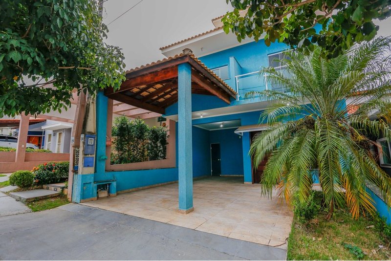 Casa à Venda, 210m, 3 Dorm. 2 Suites - R$ 800.000 Condomínio Horto Florestal I – Sorocaba Condomínio Residencial Horto Florestal I Sorocaba - 