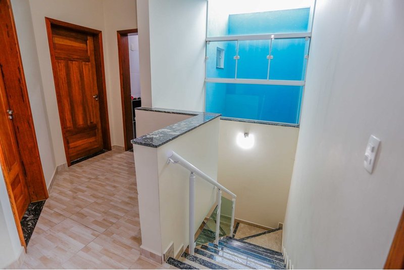 Casa à Venda, 210m, 3 Dorm. 2 Suites - R$ 800.000 Condomínio Horto Florestal I – Sorocaba Condomínio Residencial Horto Florestal I Sorocaba - 