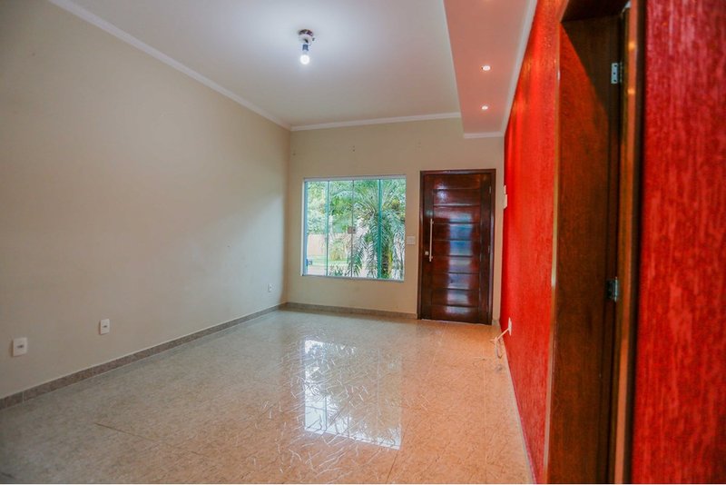 Casa à Venda, 210m, 3 Dorm. 2 Suites - R$ 800.000 Condomínio Horto Florestal I – Sorocaba Condomínio Residencial Horto Florestal I Sorocaba - 