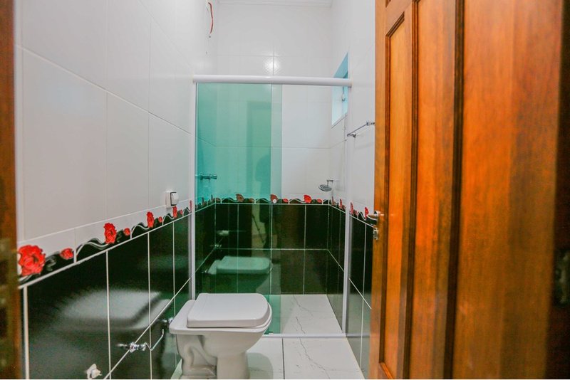 Casa à Venda, 210m, 3 Dorm. 2 Suites - R$ 800.000 Condomínio Horto Florestal I – Sorocaba Condomínio Residencial Horto Florestal I Sorocaba - 
