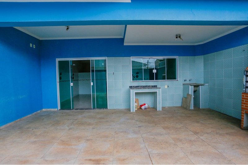 Casa à Venda, 210m, 3 Dorm. 2 Suites - R$ 800.000 Condomínio Horto Florestal I – Sorocaba Condomínio Residencial Horto Florestal I Sorocaba - 