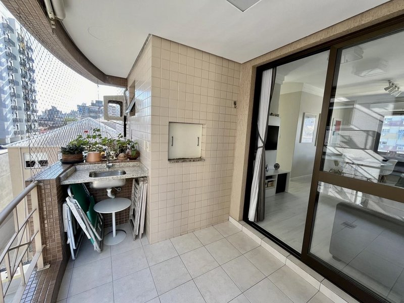 R$ 650.000 - ÓTIMO APARTAMENTO - 74M2 - 2 DORM - SUÍTE - SACADA - 1 VAGA Rua Ignácio Montanha Porto Alegre - 