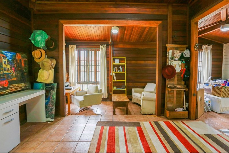 Chacara À Venda, 257m - 3 Dorm. 1 Suite - R$ 1.489.000 - Cond. Chac. 3 Marias - Sorocaba Rua Rosa Molineiro Ventrella Sorocaba - 
