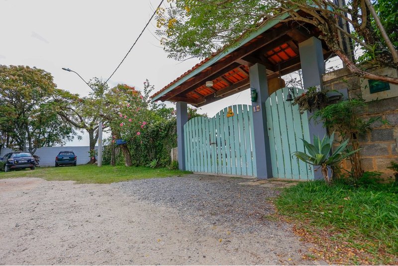 Chacara À Venda, 257m - 3 Dorm. 1 Suite - R$ 1.489.000 - Cond. Chac. 3 Marias - Sorocaba Rua Rosa Molineiro Ventrella Sorocaba - 