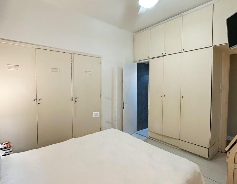 NOVIDADE À VENDA EM COPACABANA! Rua Cinco de Julho | 130m² | 3 quartos | 1 vaga Rua Cinco de Julho Rio de Janeiro - 