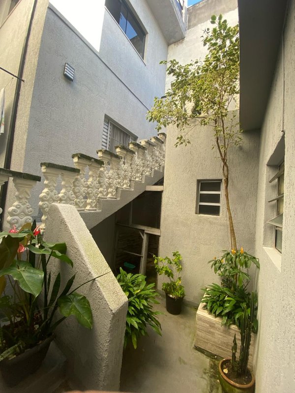 Casa Assobradada com Suíte e Salão de Festas no Residencial Rubi - Mogi das Cruzes - 