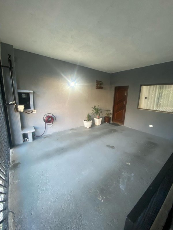 Casa Assobradada com Suíte e Salão de Festas no Residencial Rubi - Mogi das Cruzes - 