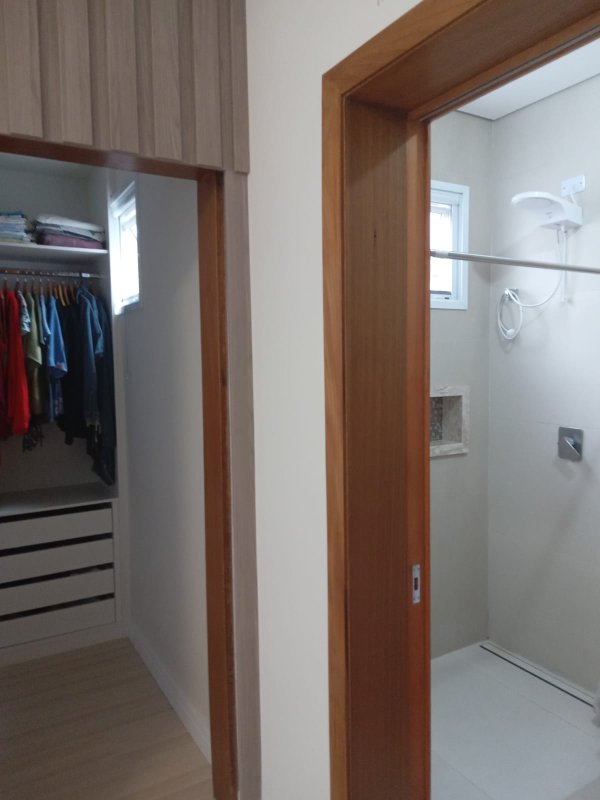 Casa Térrea com Piscina e 3 Dormitórios no Mosaico Essence - Mogi das Cruzes - 