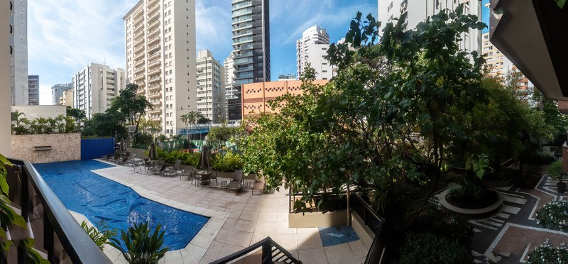 ALUGA-SE APARTAMENTO - 190M2 - 3 SUÍTES - ANDAR BAIXO - VAMOS VISITAR!! Rua Itacema São Paulo - 