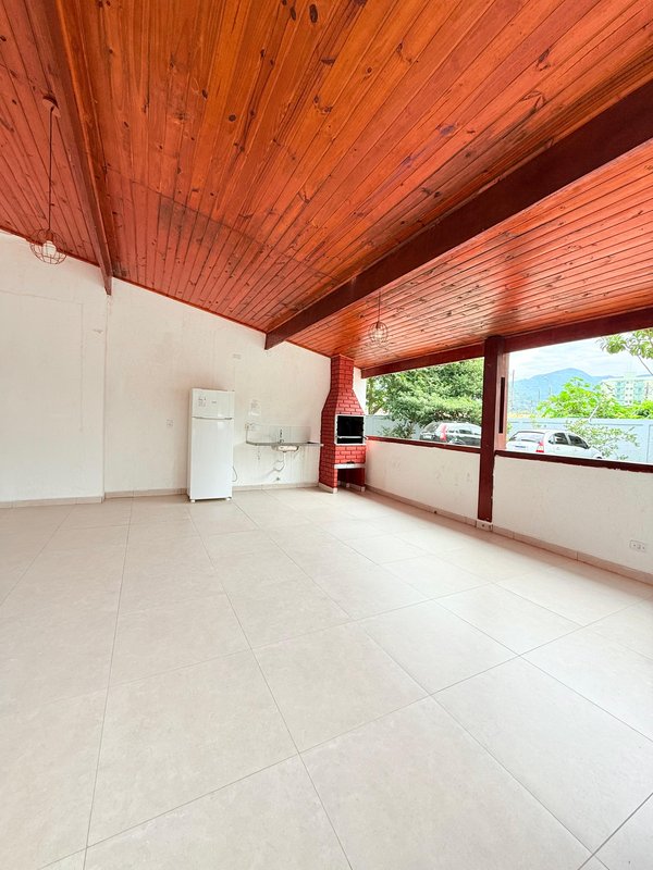 🏡 Pronto para morar – Apartamento mobiliado no 6º andar  - Caraguatatuba - 