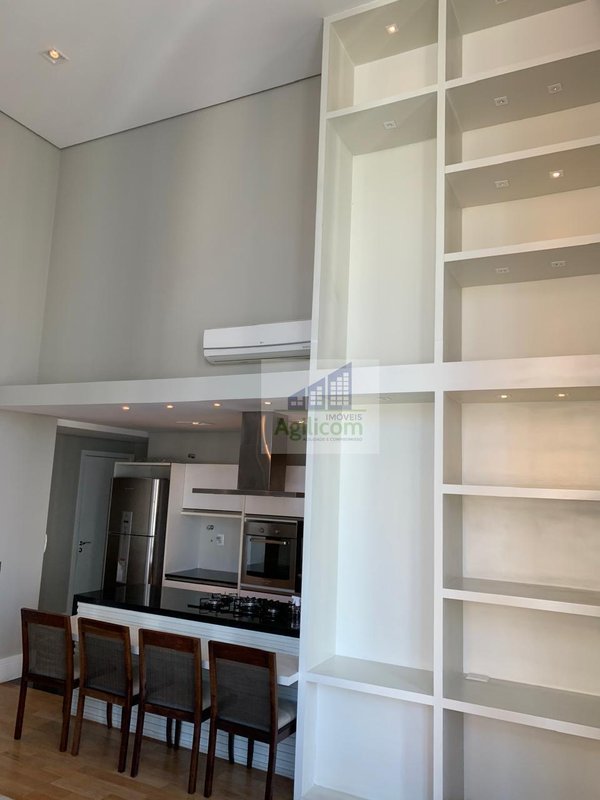 APARTAMENTO MOBILIADO PARA LOCAÇÃO EM VILA NOVA CONCEIÇÃO COM 2 SUÍTES E 3 VAGAS Rua Diogo Jácome São Paulo - 