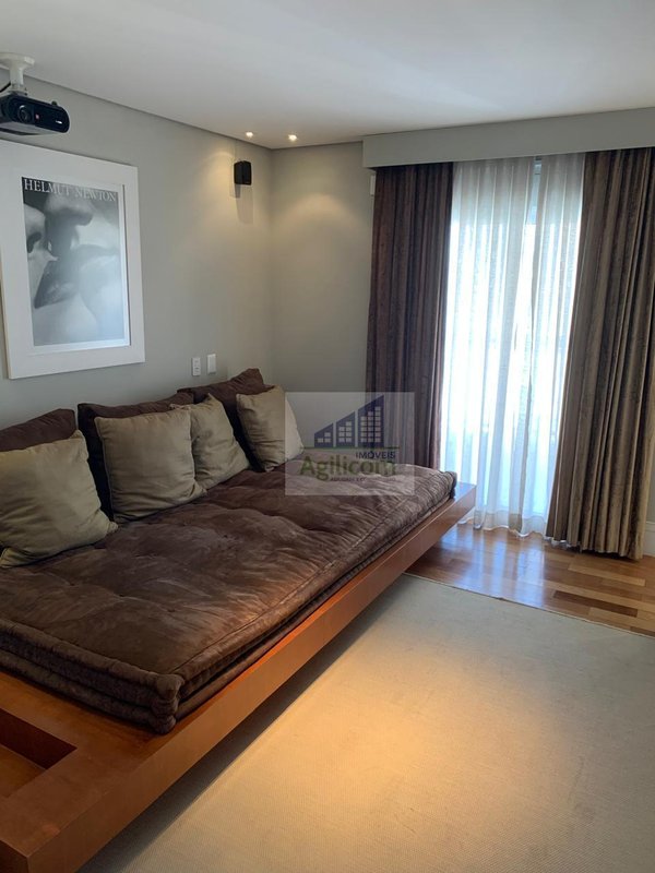 APARTAMENTO MOBILIADO PARA LOCAÇÃO EM VILA NOVA CONCEIÇÃO COM 2 SUÍTES E 3 VAGAS Rua Diogo Jácome São Paulo - 