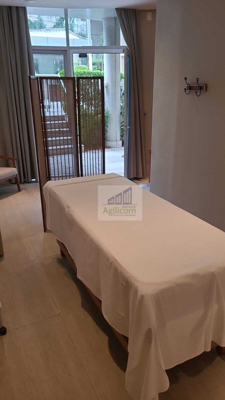 APARTAMENTO MOBILIADO PARA LOCAÇÃO EM VILA NOVA CONCEIÇÃO COM 2 SUÍTES E 3 VAGAS Rua Diogo Jácome São Paulo - 