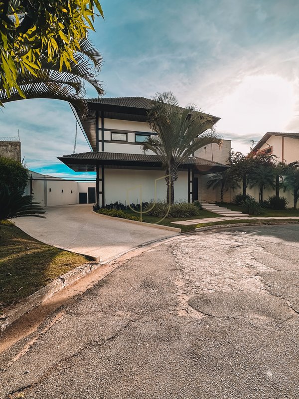 Casa com 5 Suítes no Condomínio Jardim das Colinas Avenida Major Miguel Naked São José dos Campos - 