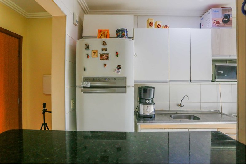 Apartamento À VENDA, 66m - 2 Dorm. 1 Suite - R$ 285.000 - Vila Barão - Sorocaba SP Rua Demanda do Valle Blaseck Sorocaba - 