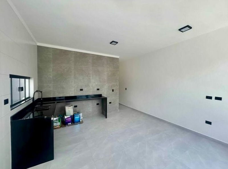 🏡Casa térrea à venda - Oportunidade única!! - Caraguatatuba - 