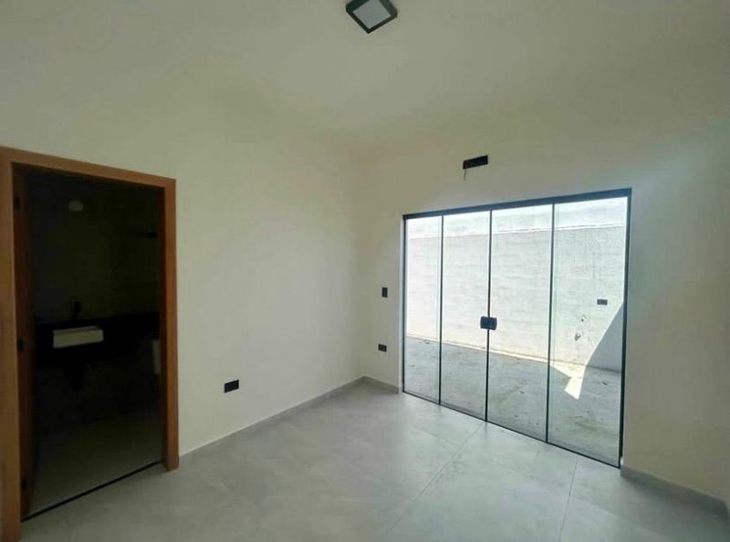 🏡Casa térrea à venda - Oportunidade única!! - Caraguatatuba - 