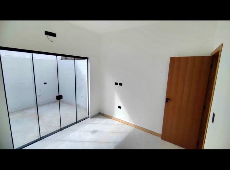 🏡Casa térrea à venda - Oportunidade única!! - Caraguatatuba - 