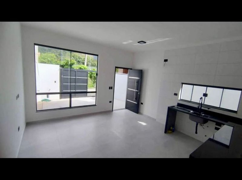 🏡Casa térrea à venda - Oportunidade única!! - Caraguatatuba - 