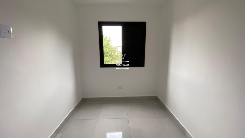 Apartamento 2 dormitórios + área de serviço - São Paulo - 