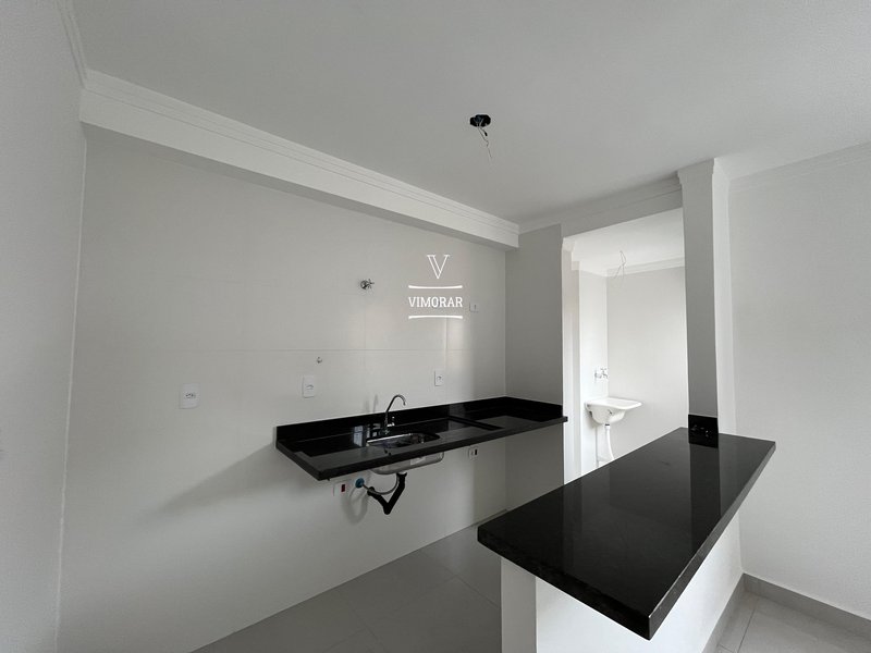 Apartamento 2 dormitórios + área de serviço - São Paulo - 