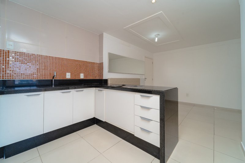 Lindo Apartamento Sun Towers - 2/4 com suite - Pitimbú Rua dos Pintassilgos Natal - 