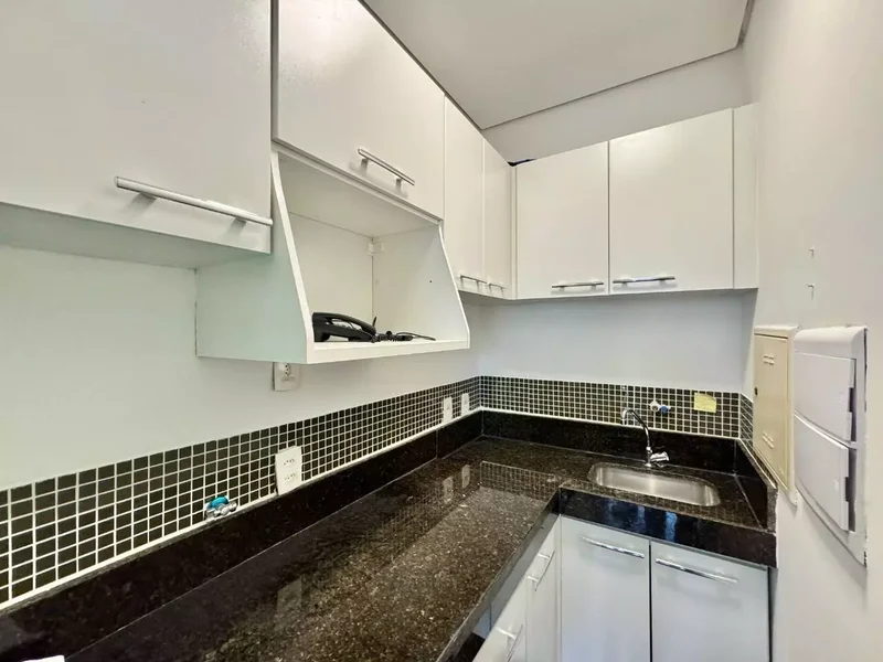 VENDE-SE CONJUNTO COMERCIAL 95M2 - BROOKLIN Avenida das Nações Unidas São Paulo - 