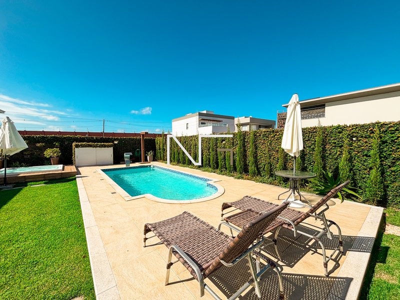 Casa Aconchegante com 4 Quartos e Lazer Perfeito para a Família! Rodovia do Sol Vila Velha - 
