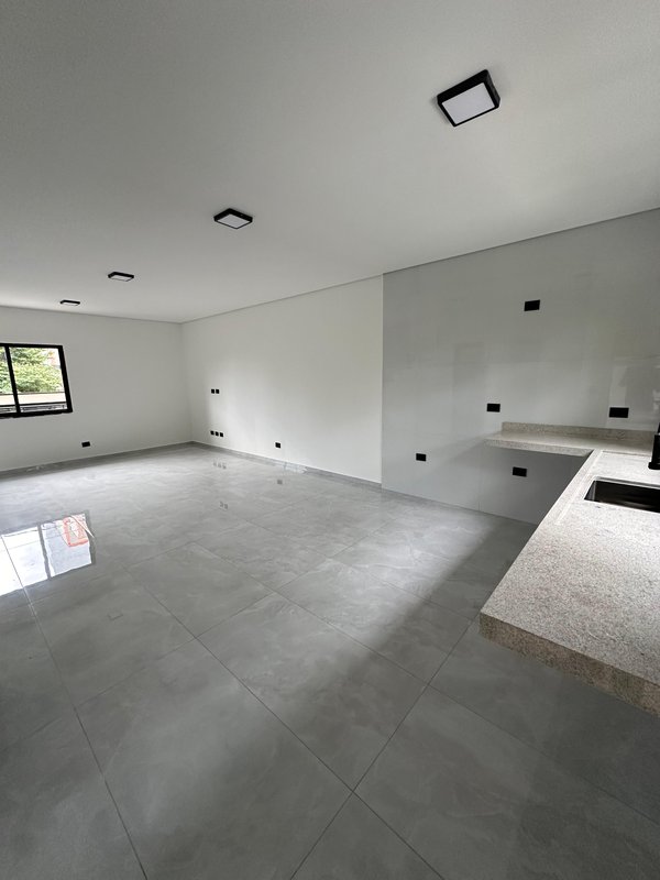 SOBRADO NO JARDIM EUROPA - Caieiras - 