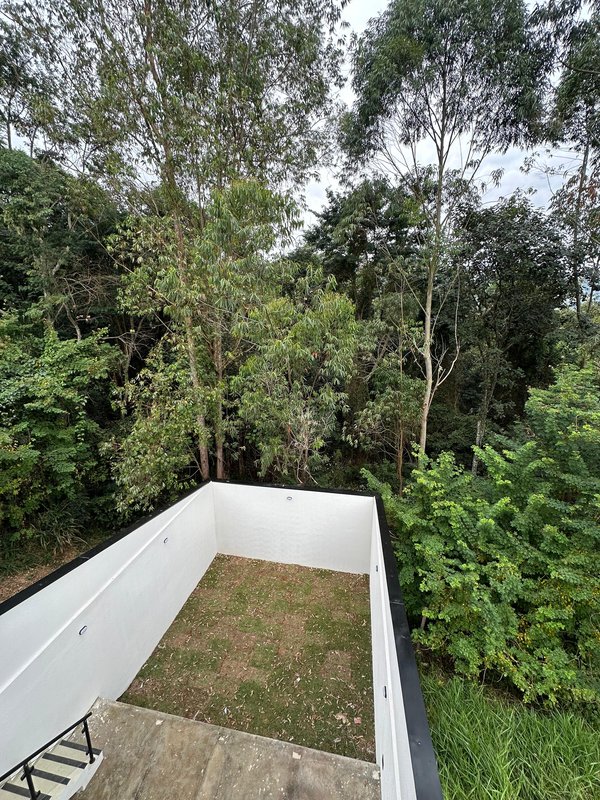 SOBRADO NO JARDIM EUROPA - Caieiras - 