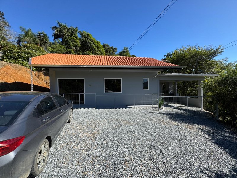Casa no bairro dos Estados - Timbó - 