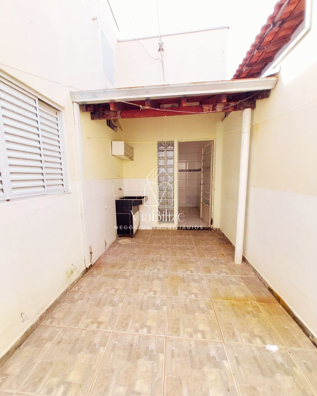 Duas casas com Entrada individual no Jardim Eldorado - More em uma e lucre com a outra! - Mogi Guaçu - 