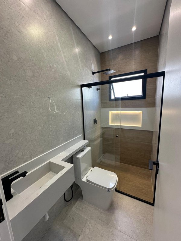 Sobrado de Alto Padrão com Piscina no Condomínio Mosaico Essence – 191m² - Mogi das Cruzes - 