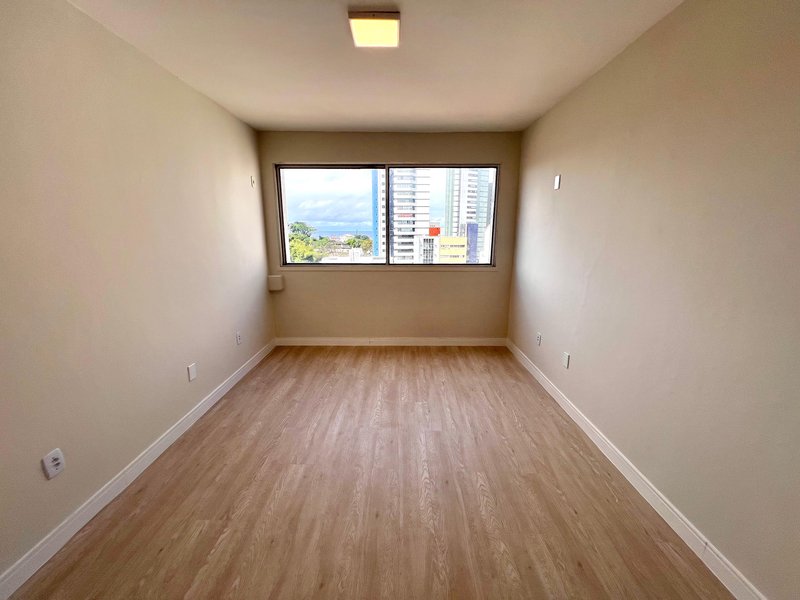 APARTAMENTO VISTA MAR 3 QUARTOS SUÍTE GARAGEM À VENDA EM ONDINA! Rua Ranulfo Oliveira Salvador - 