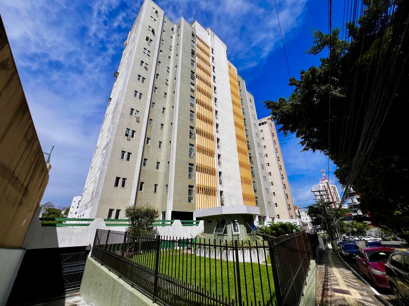 APARTAMENTO VISTA MAR 3 QUARTOS SUÍTE GARAGEM À VENDA EM ONDINA! Rua Ranulfo Oliveira Salvador - 